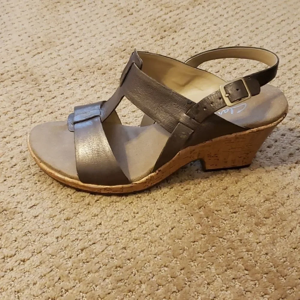 Clark bronze wedges size 10